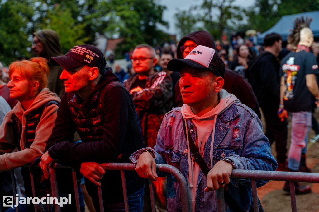 Muzyczna podróż rozpoczęta! Za nami otwarcie Jarocin Festiwal 2025 – z emocjami, nagrodami i jubileuszem Banacha