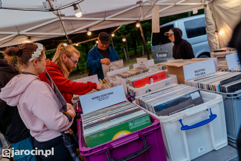 Muzyczna podróż rozpoczęta! Za nami otwarcie Jarocin Festiwal 2025 – z emocjami, nagrodami i jubileuszem Banacha