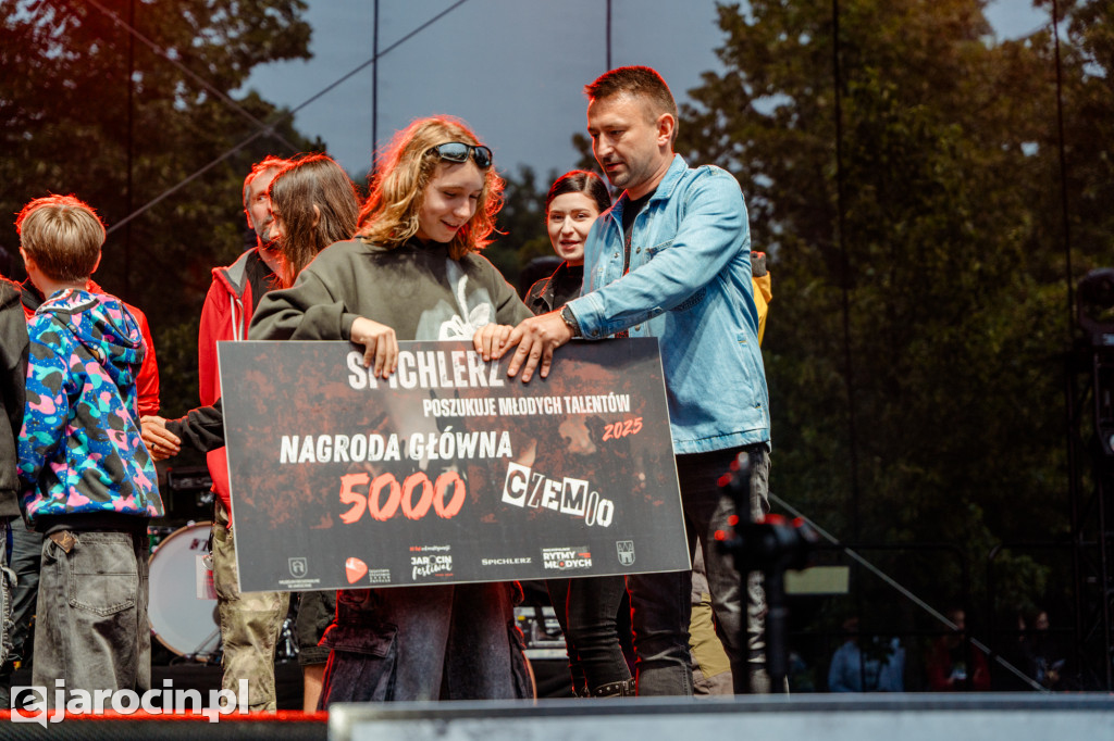 Muzyczna podróż rozpoczęta! Za nami otwarcie Jarocin Festiwal 2025 – z emocjami, nagrodami i jubileuszem Banacha