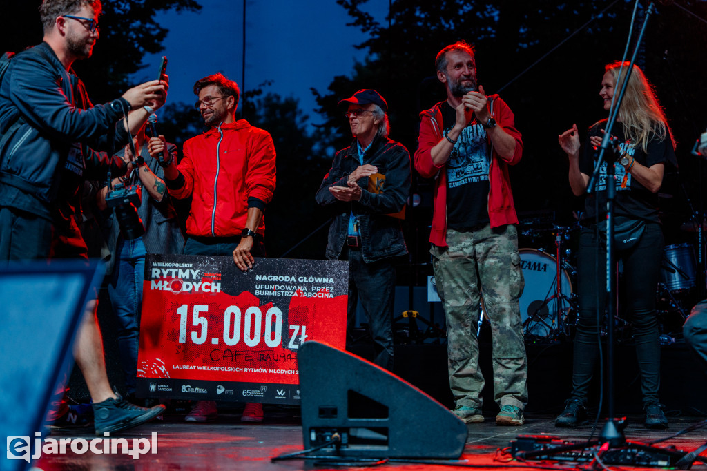 Muzyczna podróż rozpoczęta! Za nami otwarcie Jarocin Festiwal 2025 – z emocjami, nagrodami i jubileuszem Banacha