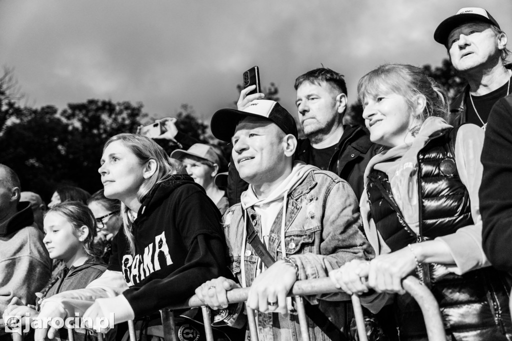 Muzyczna podróż rozpoczęta! Za nami otwarcie Jarocin Festiwal 2025 – z emocjami, nagrodami i jubileuszem Banacha