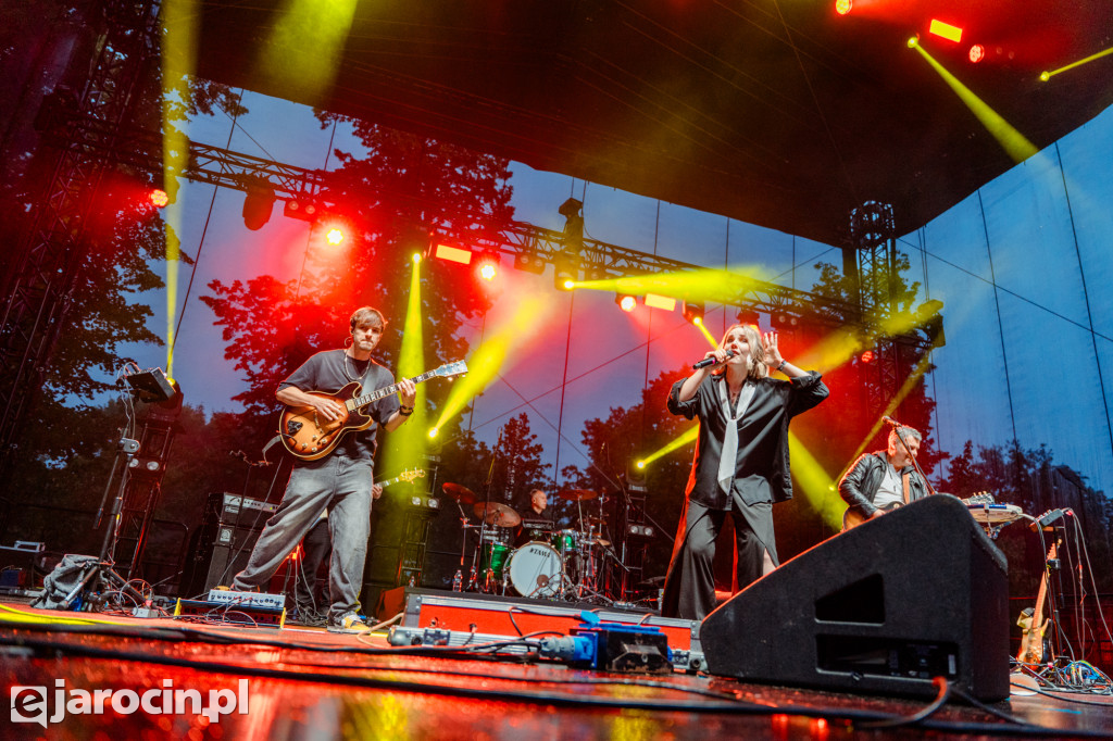 Muzyczna podróż rozpoczęta! Za nami otwarcie Jarocin Festiwal 2025 – z emocjami, nagrodami i jubileuszem Banacha