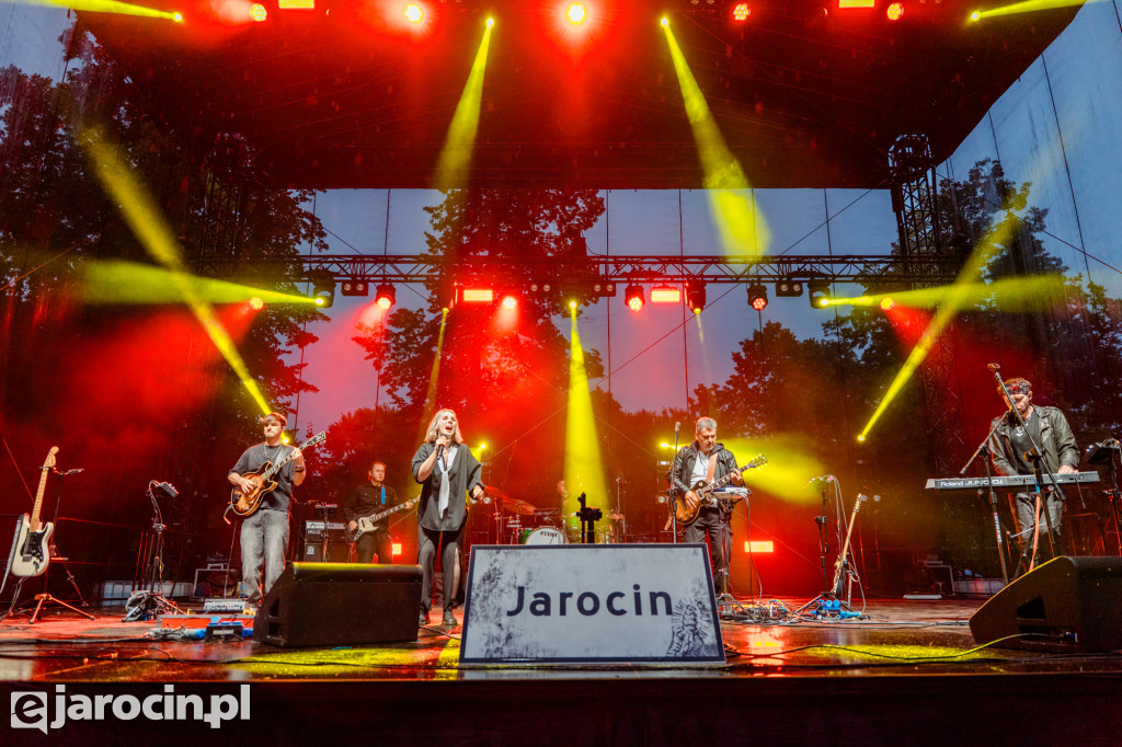Muzyczna podróż rozpoczęta! Za nami otwarcie Jarocin Festiwal 2025 – z emocjami, nagrodami i jubileuszem Banacha