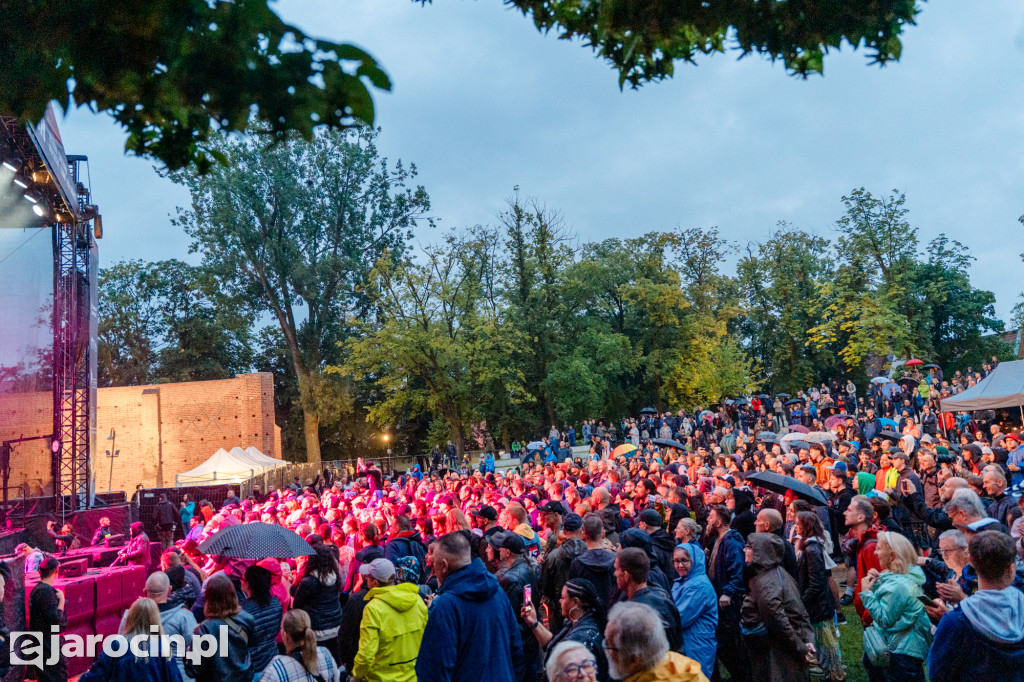 Muzyczna podróż rozpoczęta! Za nami otwarcie Jarocin Festiwal 2025 – z emocjami, nagrodami i jubileuszem Banacha