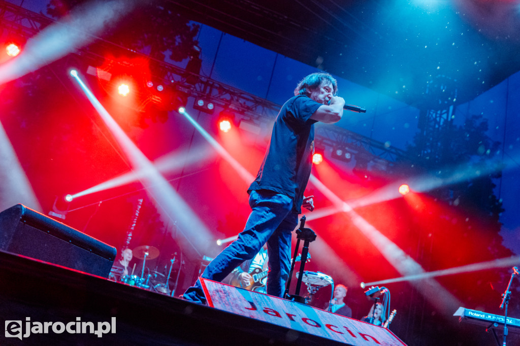 Muzyczna podróż rozpoczęta! Za nami otwarcie Jarocin Festiwal 2025 – z emocjami, nagrodami i jubileuszem Banacha