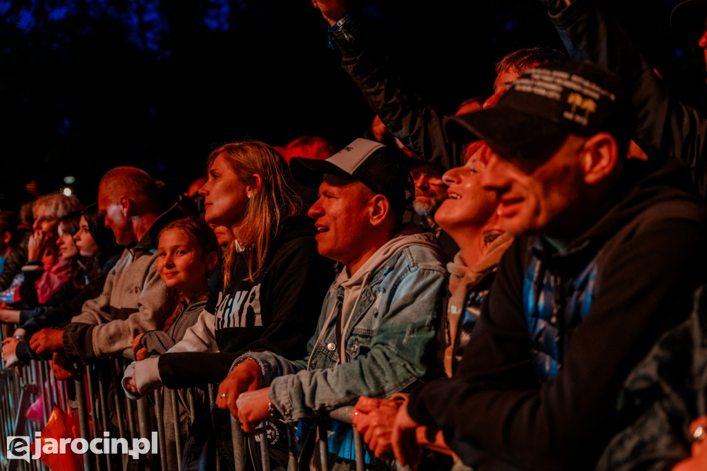 Muzyczna podróż rozpoczęta! Za nami otwarcie Jarocin Festiwal 2025 – z emocjami, nagrodami i jubileuszem Banacha