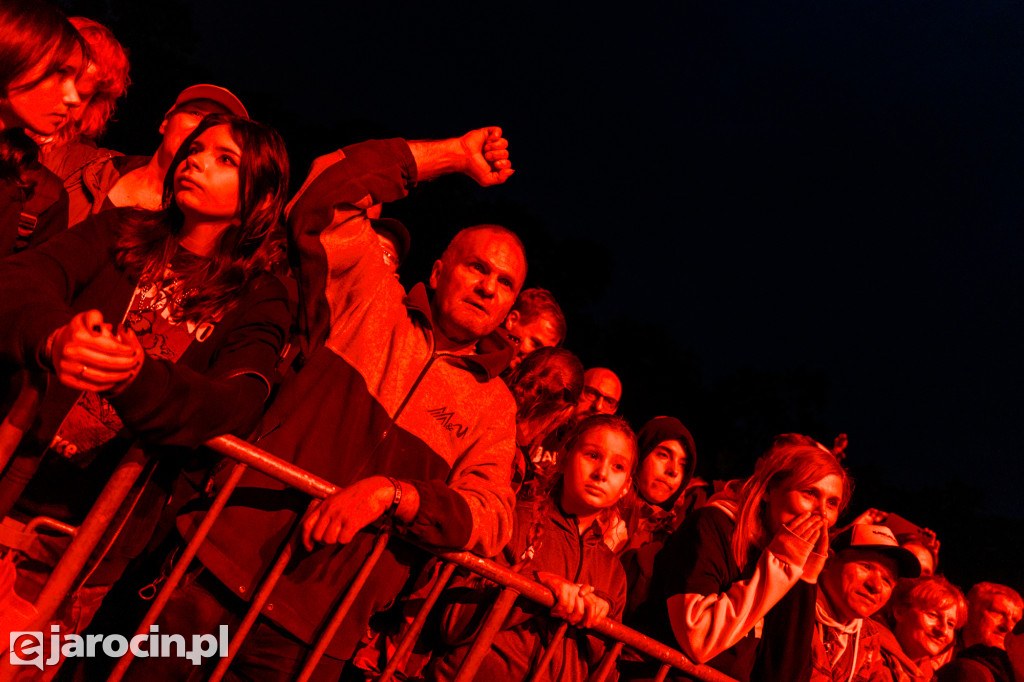 Muzyczna podróż rozpoczęta! Za nami otwarcie Jarocin Festiwal 2025 – z emocjami, nagrodami i jubileuszem Banacha