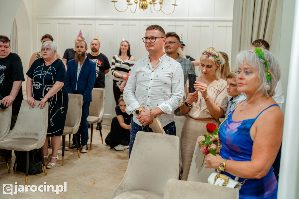 Miłość w rytmie rocka – ślub na Jarocin Festiwal 2025! (ZDJĘCIA)