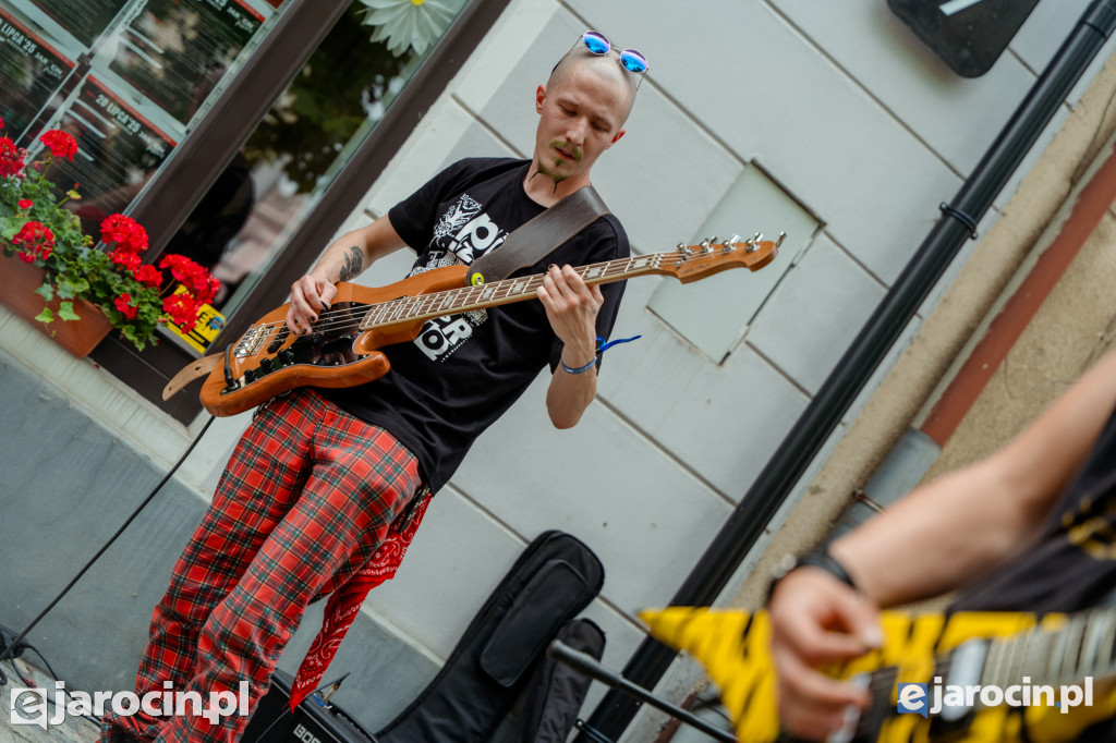 Koncert zespołu Rewers na jarocińskim rynku