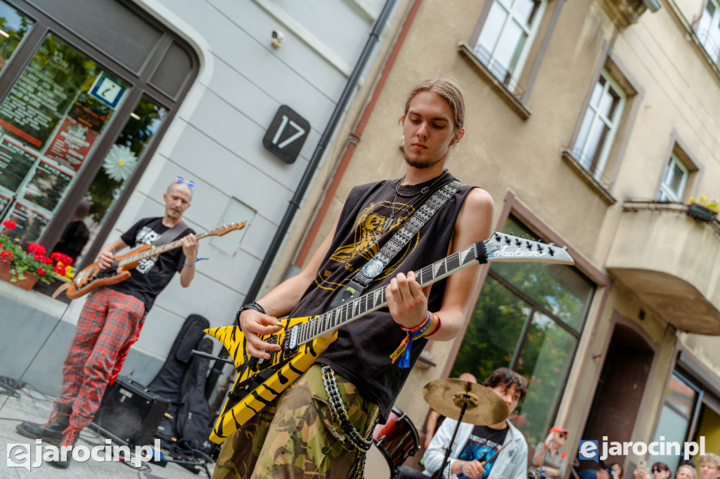 Koncert zespołu Rewers na jarocińskim rynku