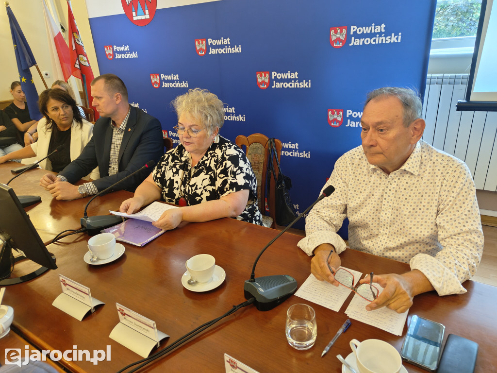 Powiatowa Komisji Zdrowia i Spraw Społecznych ws. likwidacji oddziałów w szpitalu