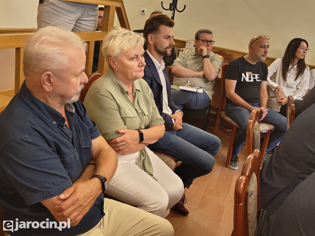 Powiatowa Komisji Zdrowia i Spraw Społecznych ws. likwidacji oddziałów w szpitalu