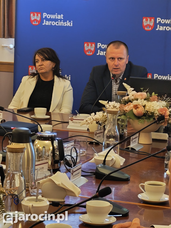 Powiatowa Komisji Zdrowia i Spraw Społecznych ws. likwidacji oddziałów w szpitalu