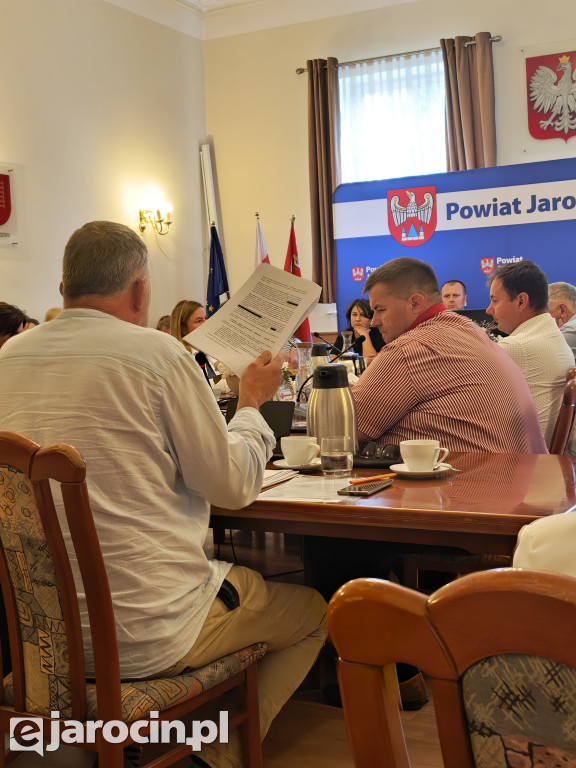 Powiatowa Komisji Zdrowia i Spraw Społecznych ws. likwidacji oddziałów w szpitalu