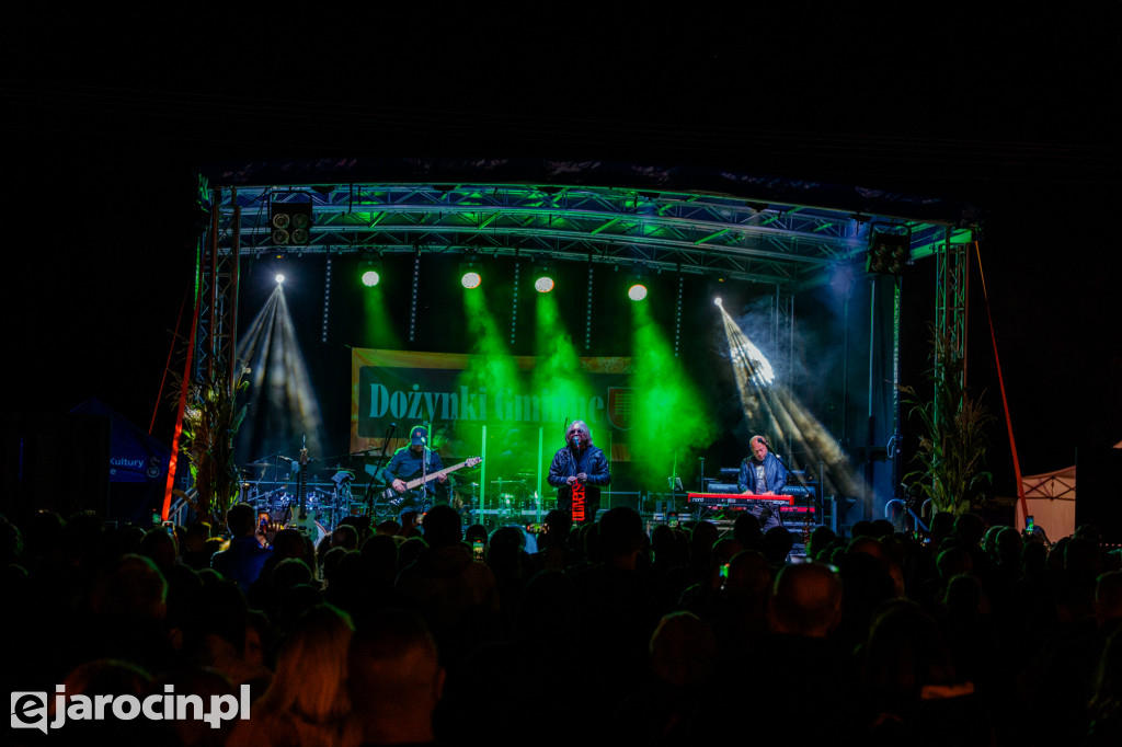 Barwny korowód i koncert Universe – tak wyglądały Dożynki Gminne w Wojciechowie