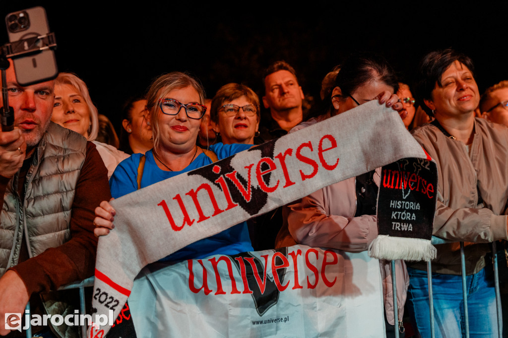 Barwny korowód i koncert Universe – tak wyglądały Dożynki Gminne w Wojciechowie