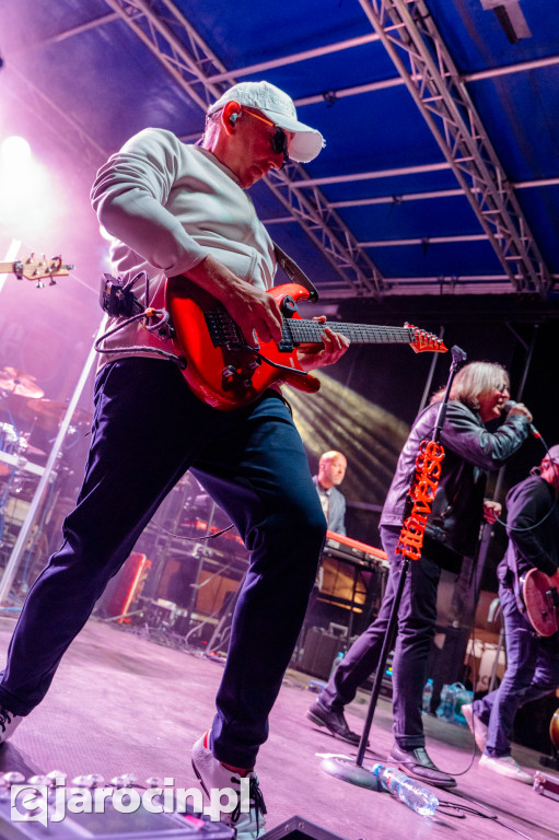 Barwny korowód i koncert Universe – tak wyglądały Dożynki Gminne w Wojciechowie