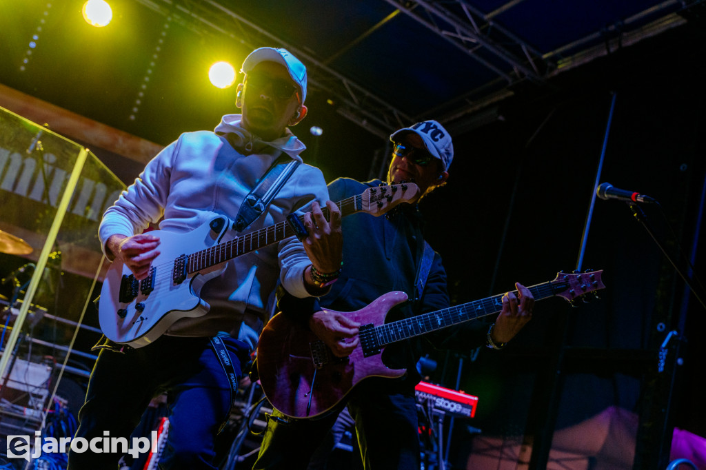 Barwny korowód i koncert Universe – tak wyglądały Dożynki Gminne w Wojciechowie