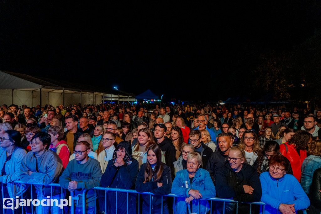 Barwny korowód i koncert Universe – tak wyglądały Dożynki Gminne w Wojciechowie