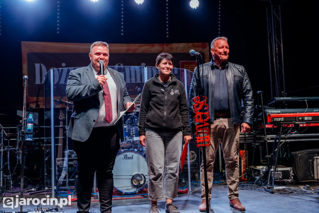 Barwny korowód i koncert Universe – tak wyglądały Dożynki Gminne w Wojciechowie
