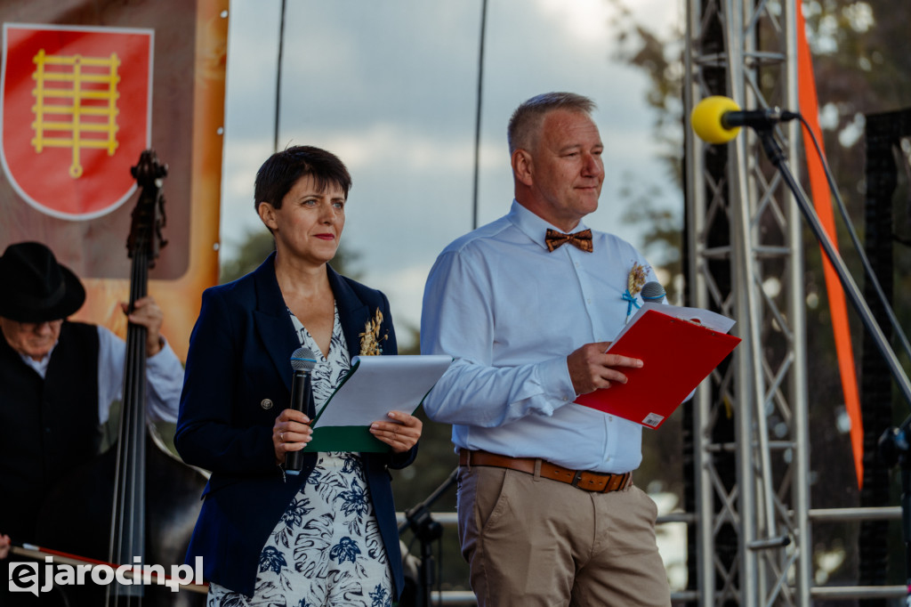 Barwny korowód i koncert Universe – tak wyglądały Dożynki Gminne w Wojciechowie