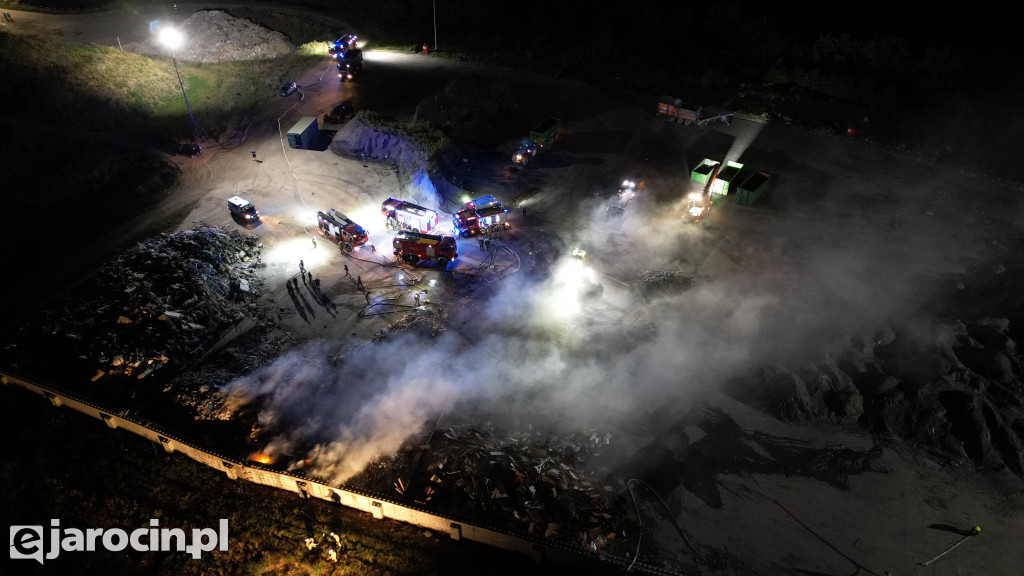 Pożar na terenie Wielkopolskiego Centrum Recyklingu