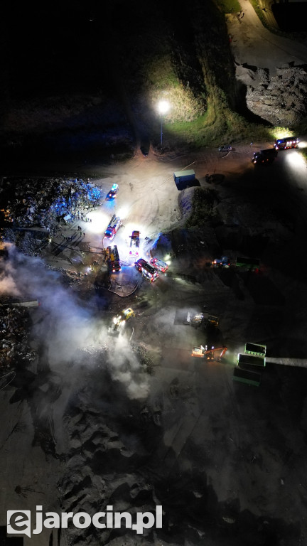 Pożar na terenie Wielkopolskiego Centrum Recyklingu