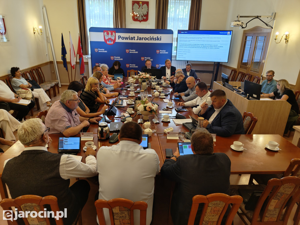 Drugi protest przed szpitalem i kolejne dyskusje  w obronie porodówki