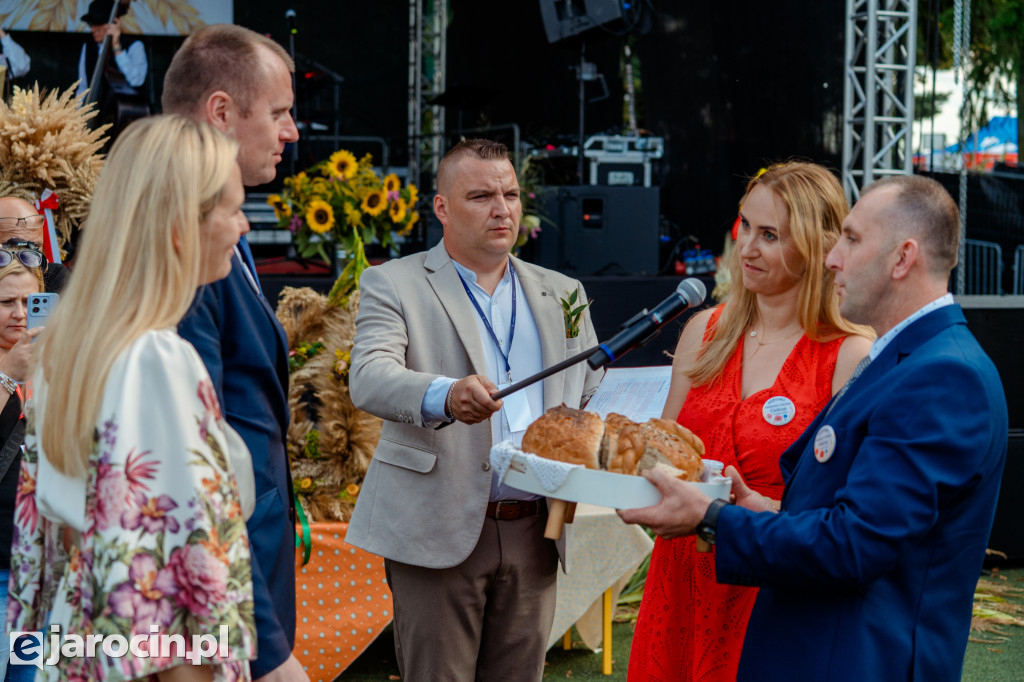 Classic i Marcin Kłosowski rozbawili publiczność na dożynkach w Cielczy
