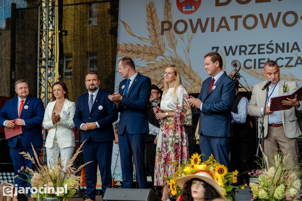 Classic i Marcin Kłosowski rozbawili publiczność na dożynkach w Cielczy