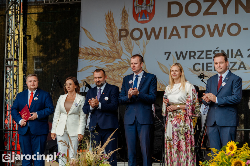 Classic i Marcin Kłosowski rozbawili publiczność na dożynkach w Cielczy