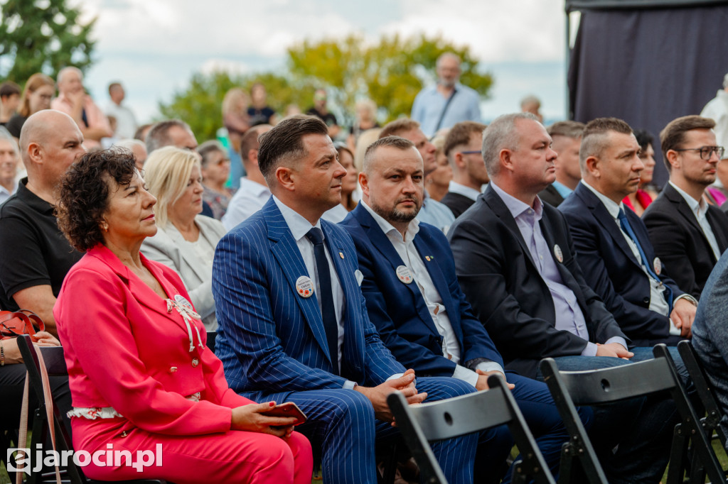 Classic i Marcin Kłosowski rozbawili publiczność na dożynkach w Cielczy