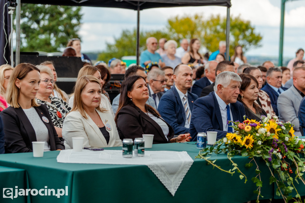 Classic i Marcin Kłosowski rozbawili publiczność na dożynkach w Cielczy