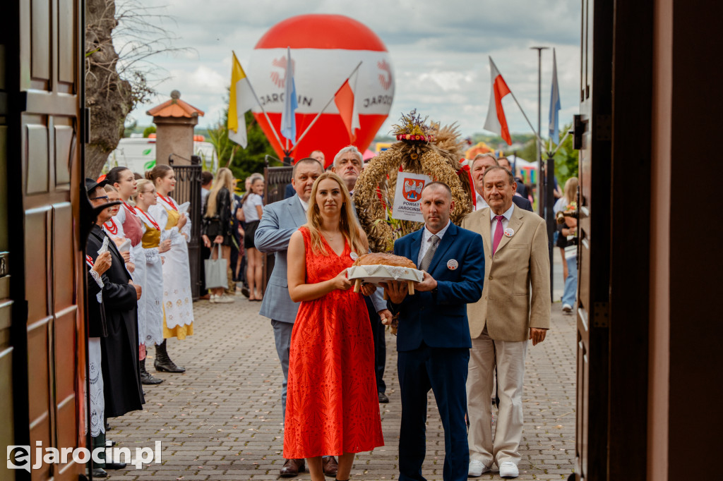 Classic i Marcin Kłosowski rozbawili publiczność na dożynkach w Cielczy