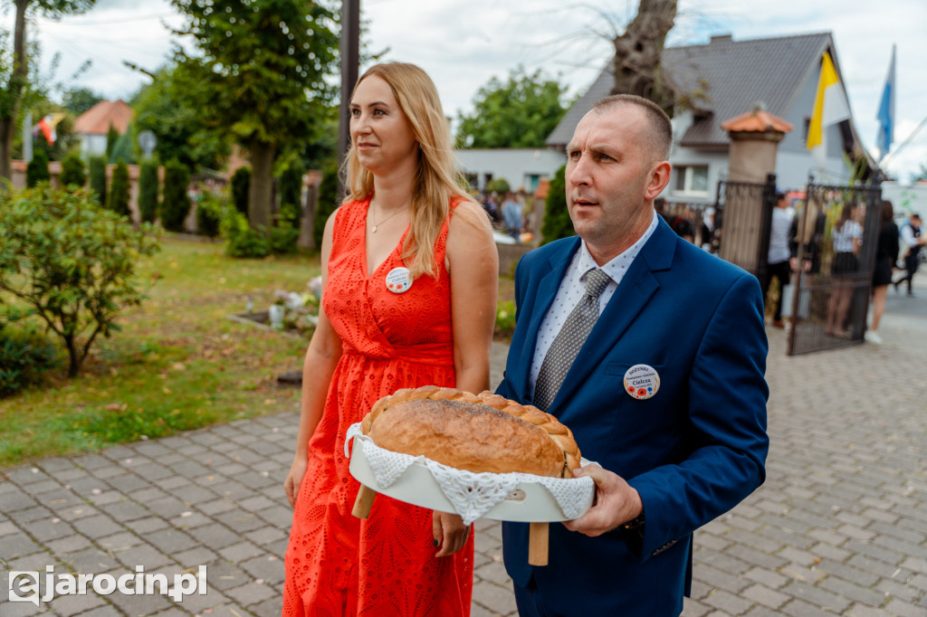 Classic i Marcin Kłosowski rozbawili publiczność na dożynkach w Cielczy