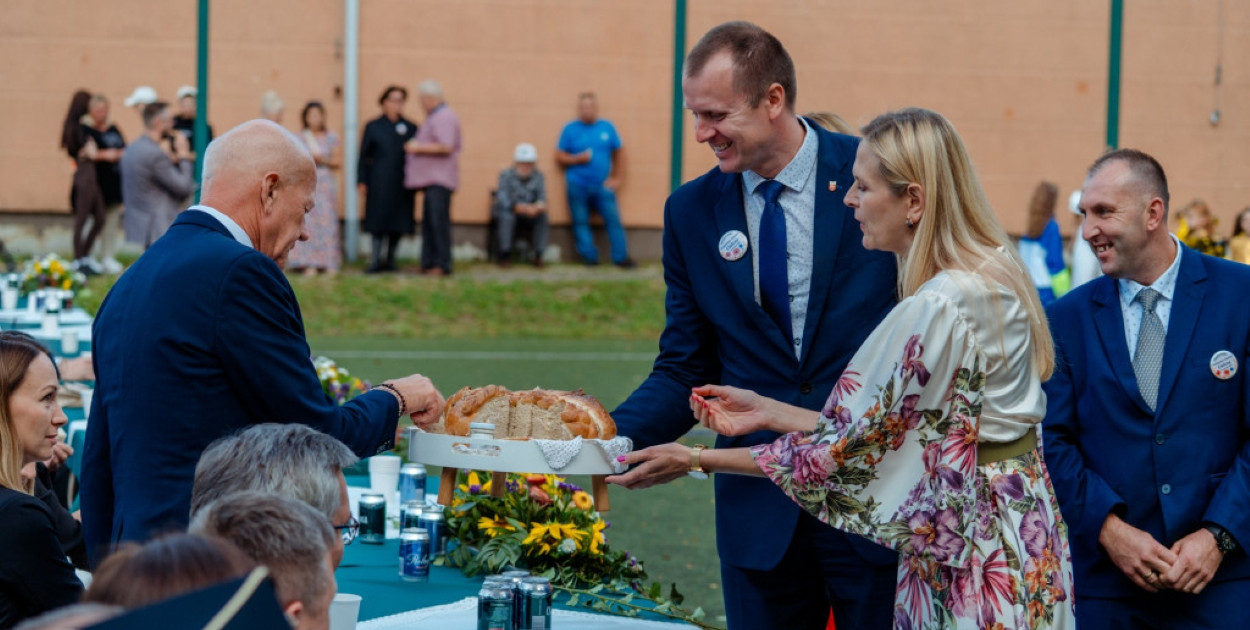 Classic i Marcin Kłosowski rozbawili publiczność na dożynkach w Cielczy