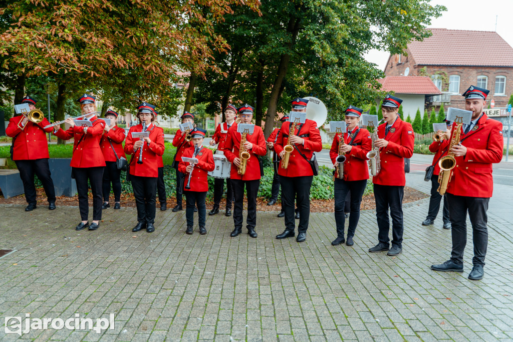 Parada św. Huberta ulicami Jarocina