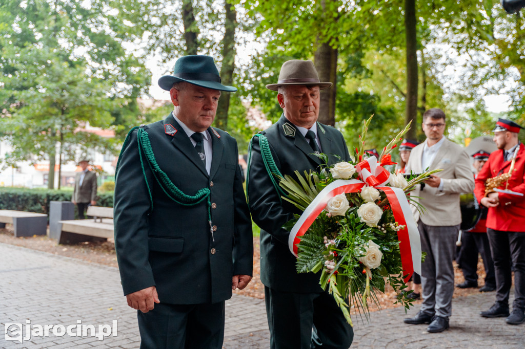 Parada św. Huberta ulicami Jarocina