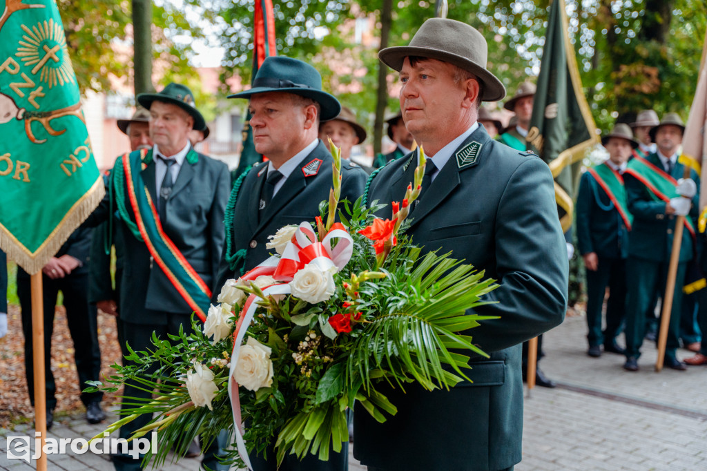 Parada św. Huberta ulicami Jarocina