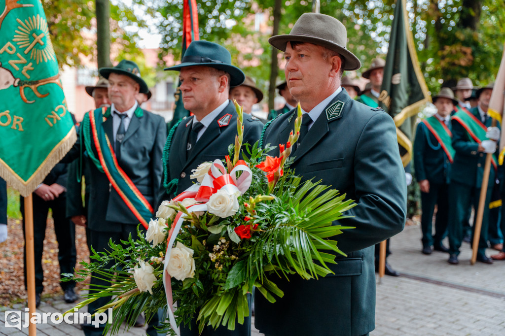 Parada św. Huberta ulicami Jarocina