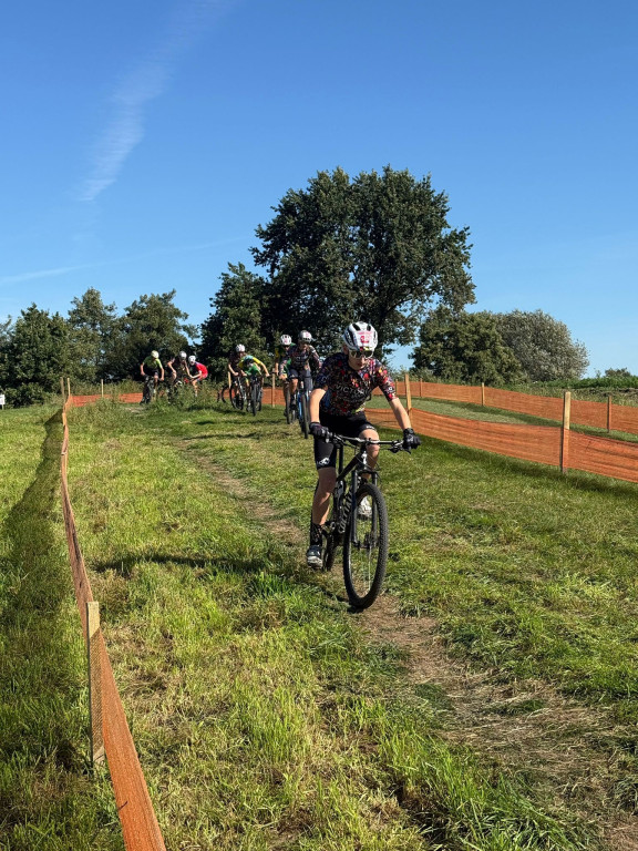 Kolarze Victorii błyszczą na memoriale MTB