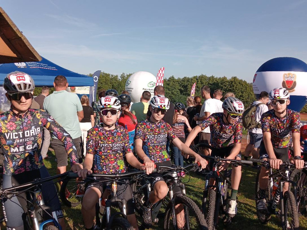 Kolarze Victorii błyszczą na memoriale MTB
