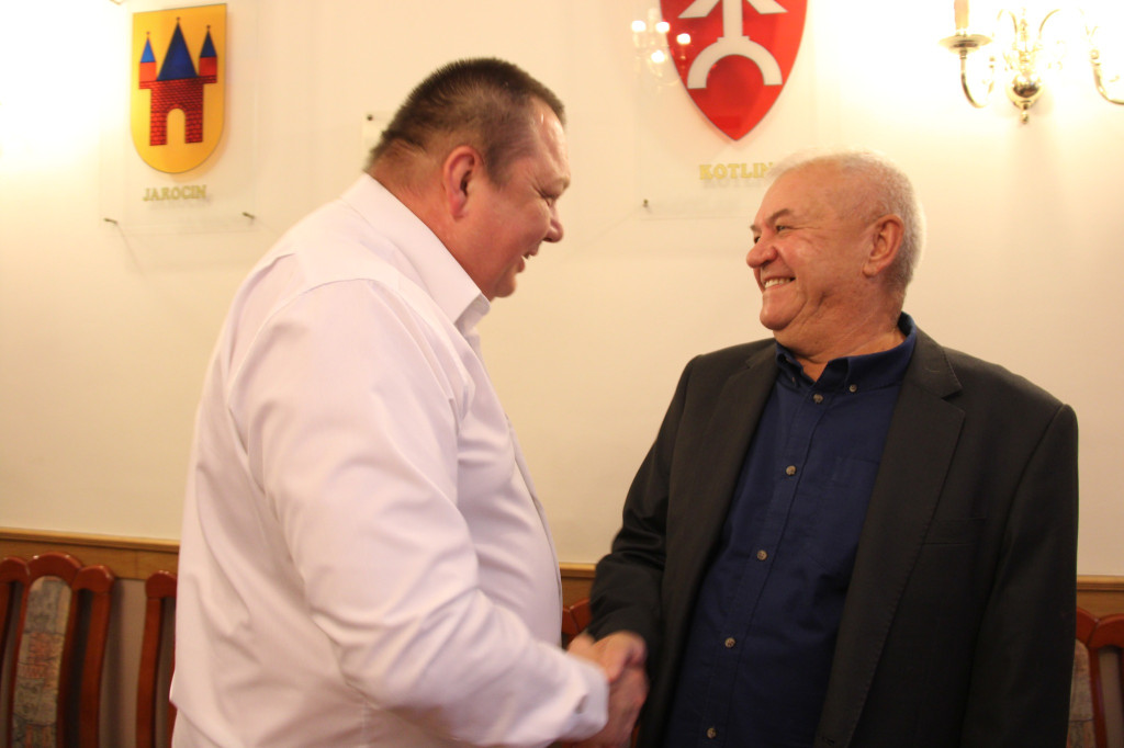 Wzruszające pożegnanie dyrektora Domu Dziecka w Górze