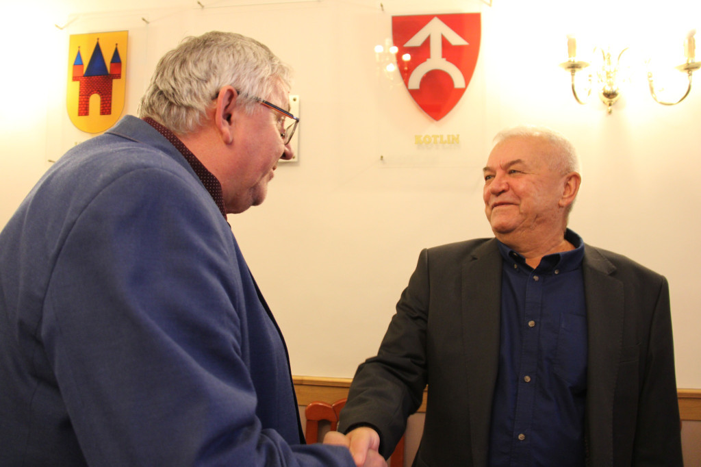 Wzruszające pożegnanie dyrektora Domu Dziecka w Górze