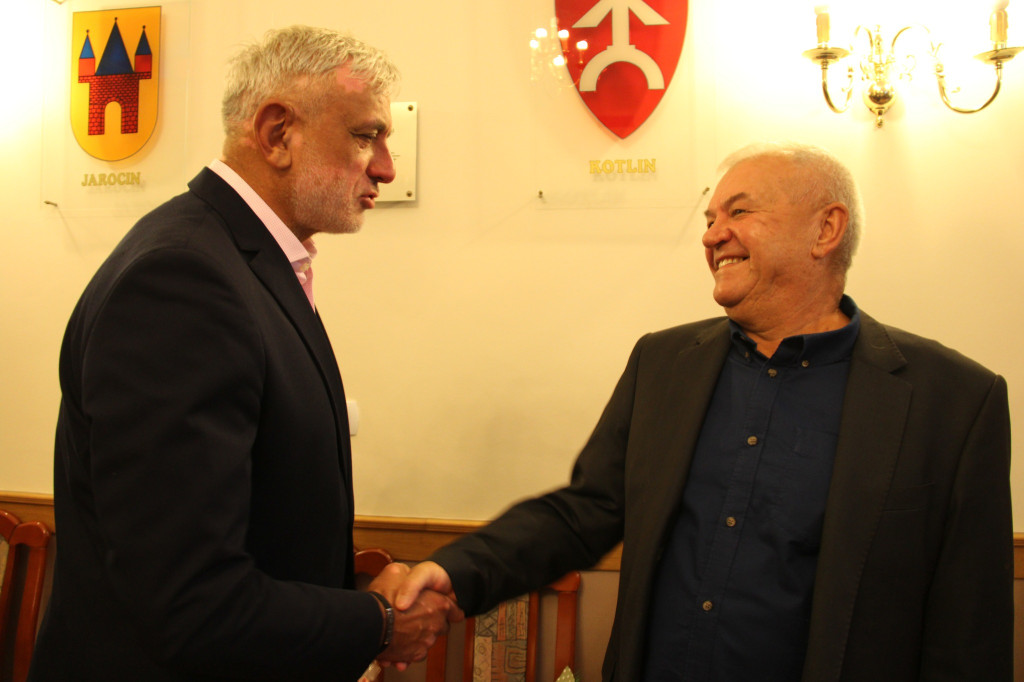 Wzruszające pożegnanie dyrektora Domu Dziecka w Górze