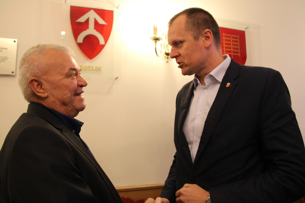 Wzruszające pożegnanie dyrektora Domu Dziecka w Górze