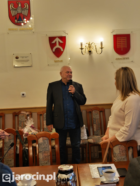 Wzruszające pożegnanie dyrektora Domu Dziecka w Górze