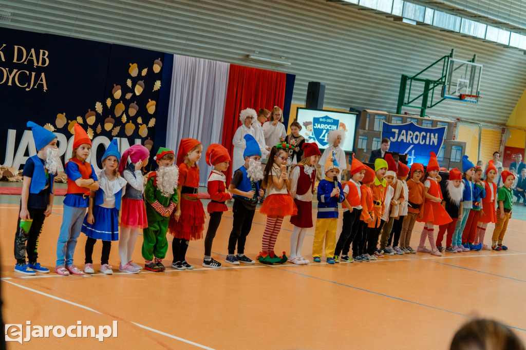 89 pierwszaków pasowanych na uczniów w Zespole Szkół nr 4 w Jarocinie