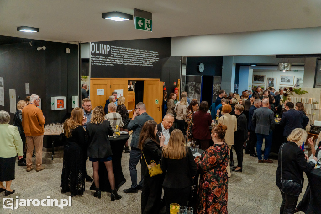 Biblioteka, która łączy pokolenia – świętuje 80 lat istnienia