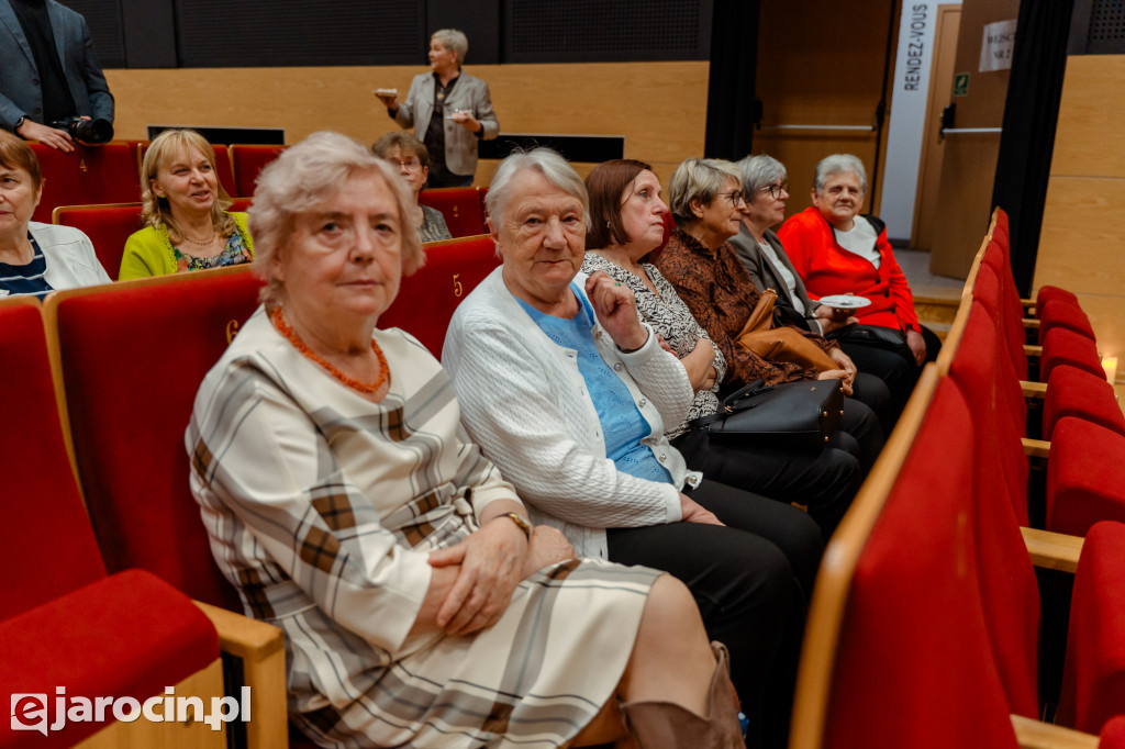 Biblioteka, która łączy pokolenia – świętuje 80 lat istnienia